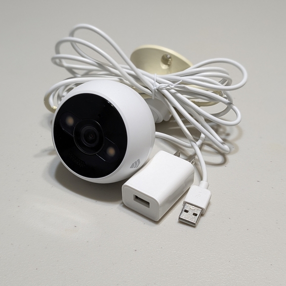 TP-Link Kasa KC420WS Smart Security Camera - Picture 1 of 9